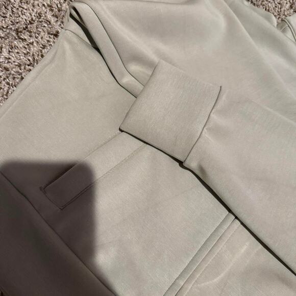 Light green zip up jacket greenjacket - Picture 3 of 3